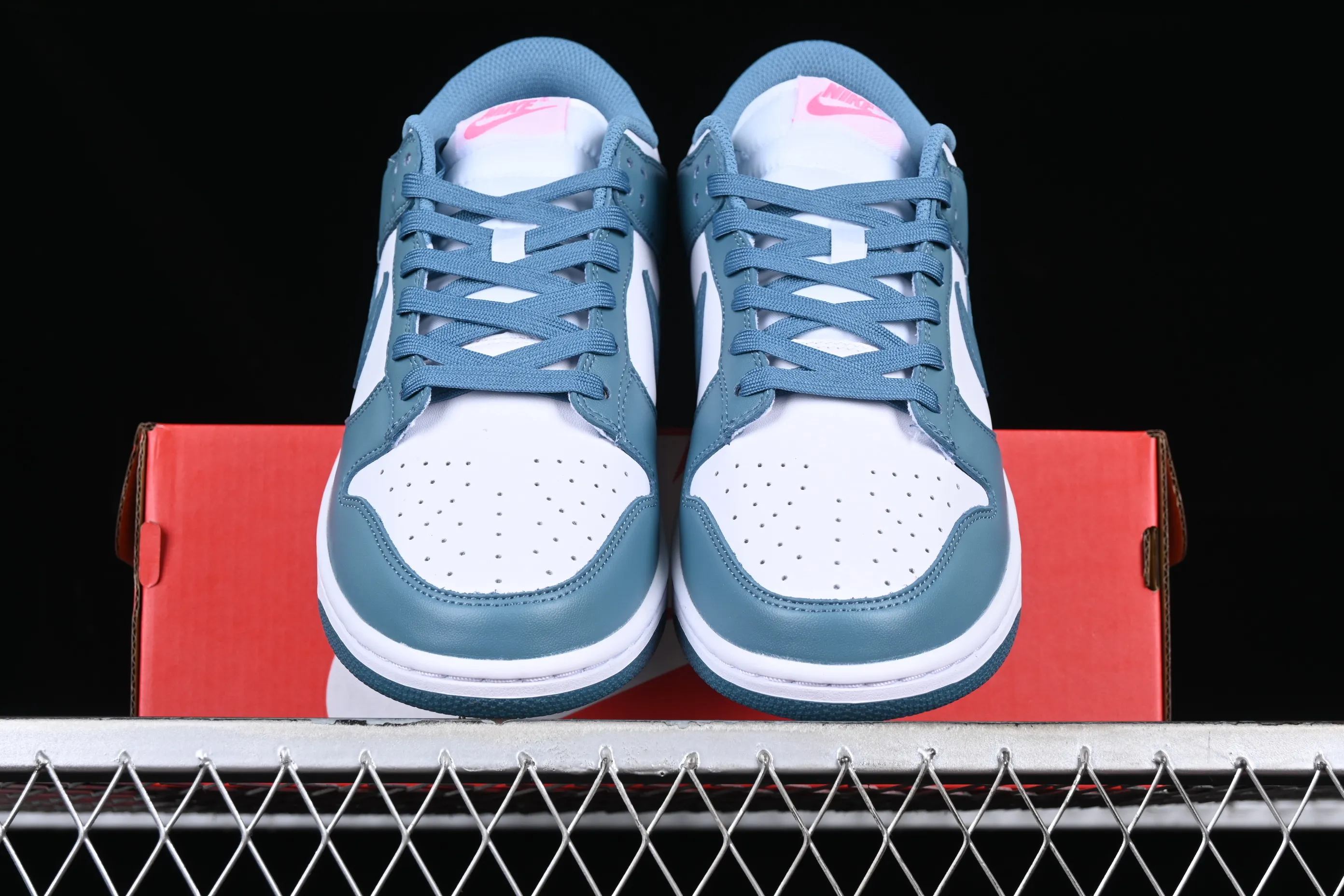 All categories Nk SB Dunk series Nk SB Dunk Low low-top sneakers Nk Dunk Low "South Beach" South Coast color SB low-top casual sneakers FJ0739-100